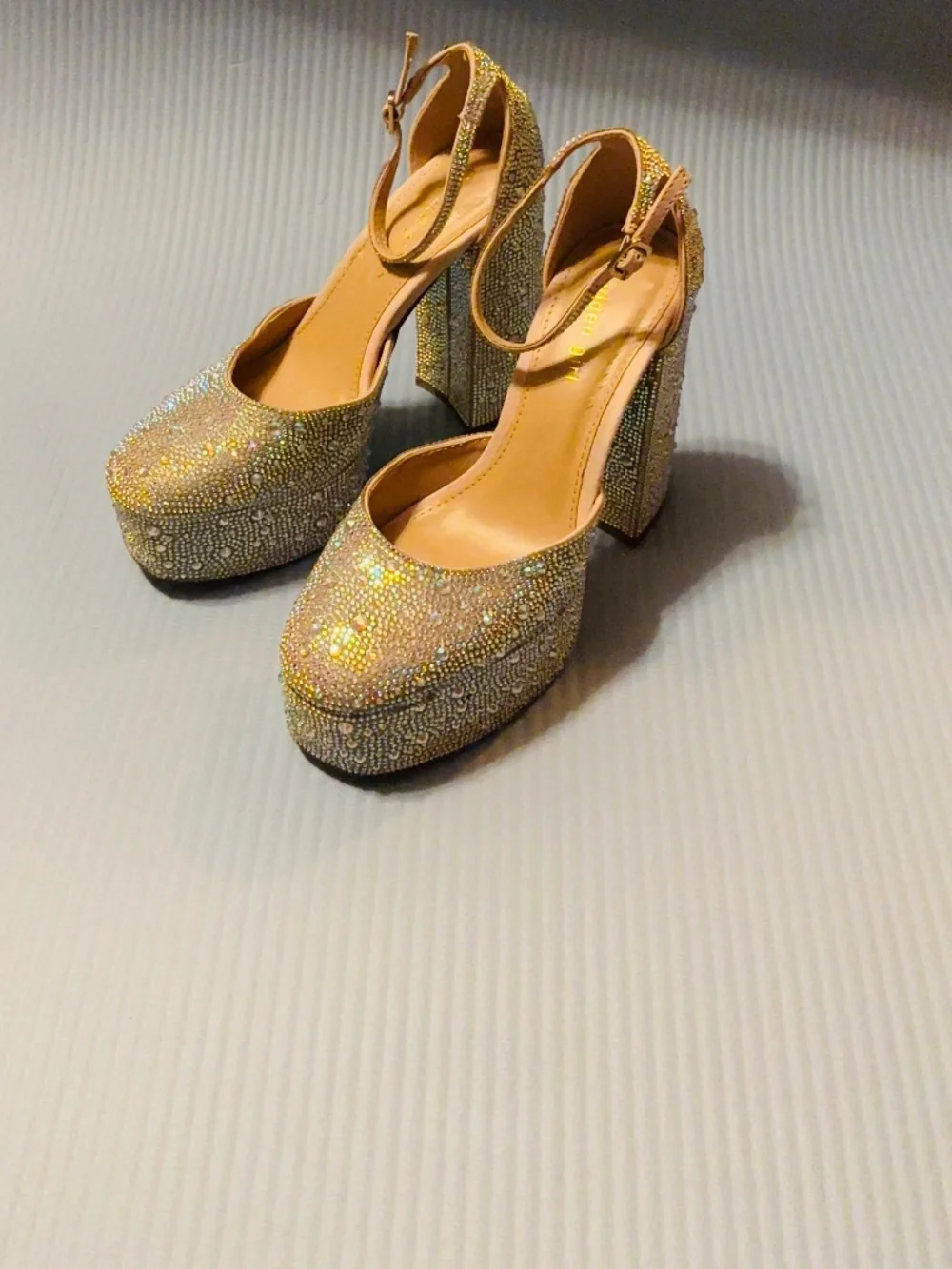 Madden Girl Platform Rhinestones Pump Nude Sz 7M